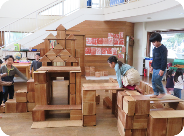 大きいブロック遊び